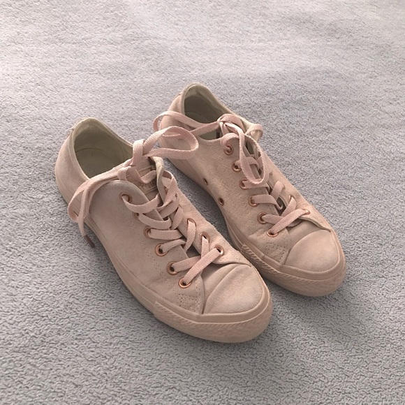 Converse Shoes - CONVERSE Chuck All Star Suede Low Tops in Pink / Blush